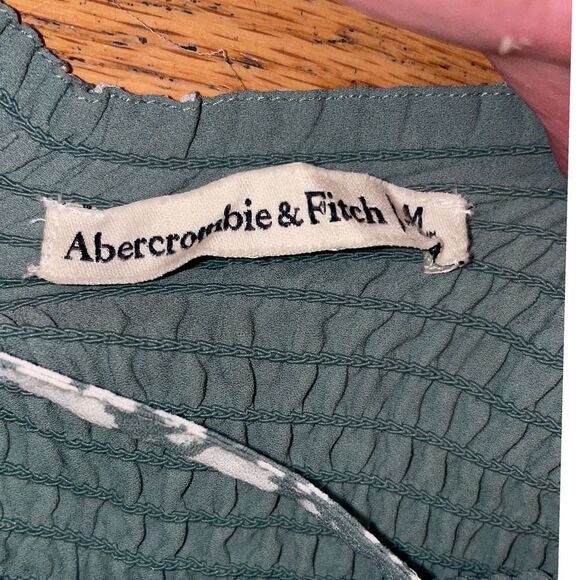 Abercrombie & Fitch Smocked Mini Dress Size Medium Green Pattern Ruffle Romantic - Picture 3 of 5